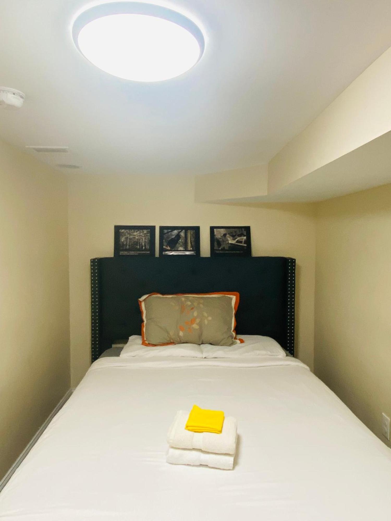 Newly Renovated Guest Rooms Near Transportation Philadelphia Room photo